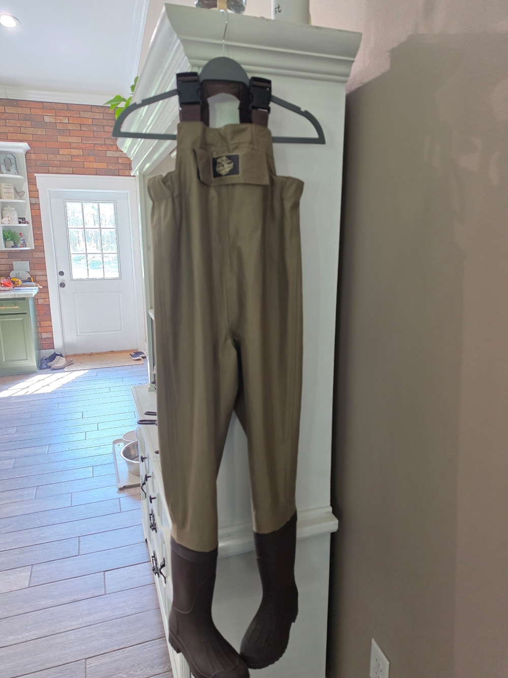 White River Waders For Women or Kids. Kids Size 5 / Women Size 7